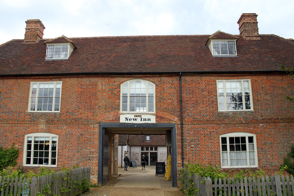 1 Image of Shenley Brook End in Buckinghamshire