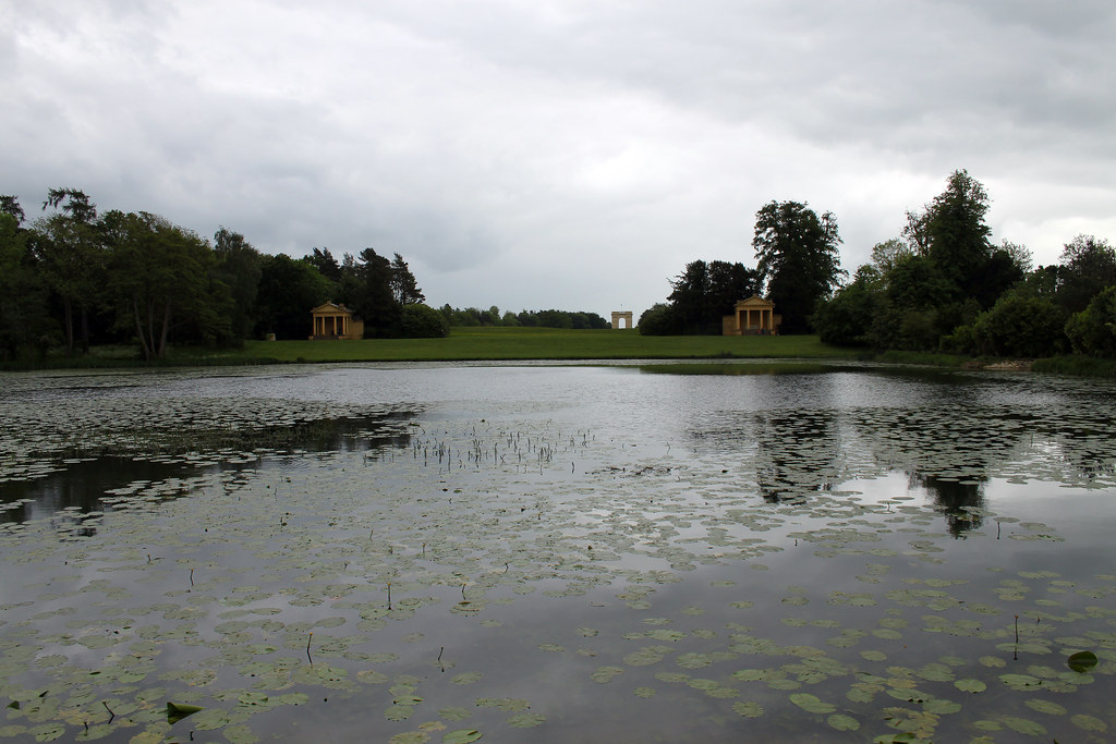 1 Image of Hilltop in Buckinghamshire